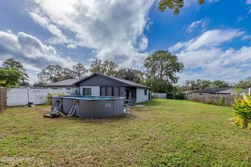 3 bedroom Single Family Residence at 8579 Pebble Street, Country Creek, Jacksonville — photo 5
