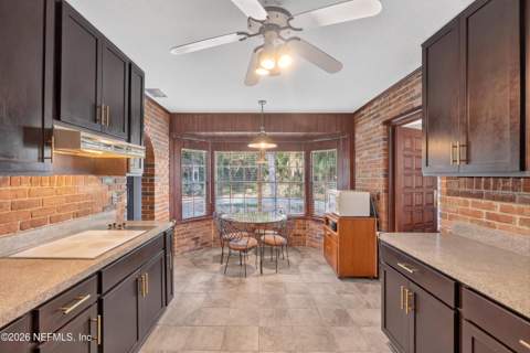 8410 Grayling Drive, Jacksonville FL - photo 17 of 48