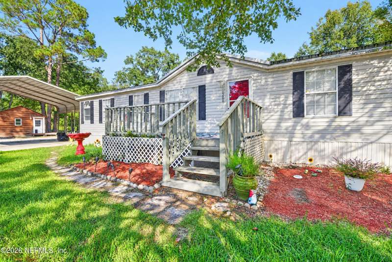 6 bedroom Mobile Home at 10200 Ebert Avenue, Flagler Estates, Hastings — photo 2
