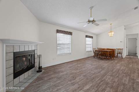 1907 Ashmore Green Drive, Jacksonville FL - photo 12 of 38
