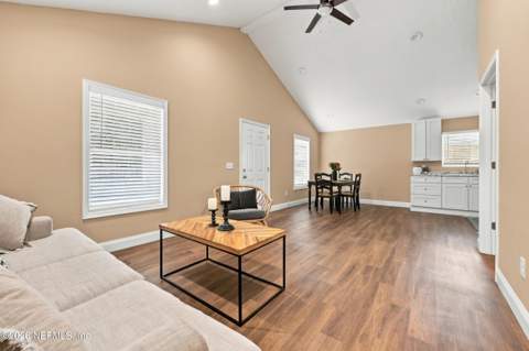 1380 Old Middleburg Road, Jacksonville FL - photo 10 of 21
