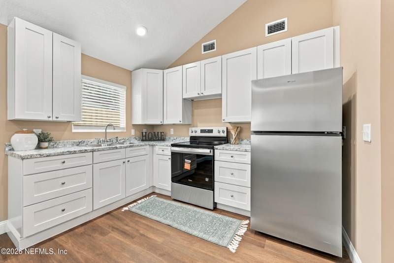 3 bedroom Single Family Residence at 1380 Old Middleburg Road, Lackawanna Townsite, Jacksonville — photo 5