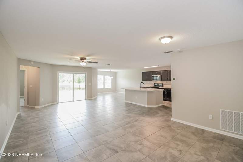 3 bedroom Single Family Residence at 3040 Greywood Lane, Wilford Preserve, Orange Park — photo 3