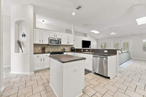 4216 Chelsea Harbor Drive, Jacksonville FL - photo 23 of 58