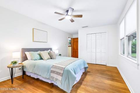 8228 Hogan Road, Jacksonville FL - photo 13 of 34
