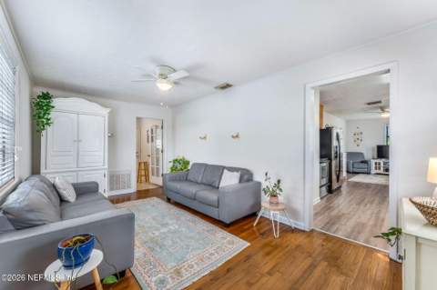 449 Lower 8th Avenue, Jacksonville Beach FL - photo 7 of 33