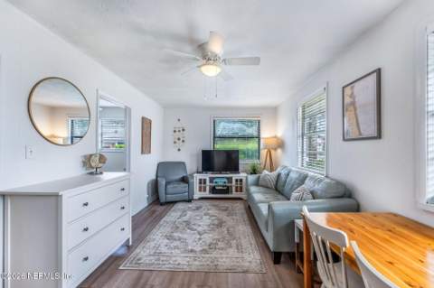 449 Lower 8th Avenue, Jacksonville Beach FL - photo 16 of 33