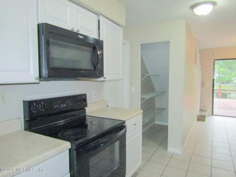 10539 Hampton Road, Jacksonville FL - photo 14 of 25