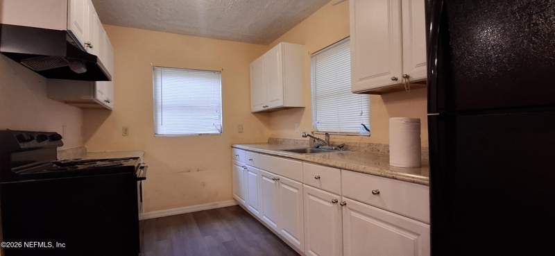 2 bedroom Single Family Residence at 3515 North Laura Street, Miller Sub, Jacksonville — photo 4