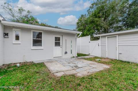 6745 Brandemere Road, Jacksonville FL - photo 19 of 22