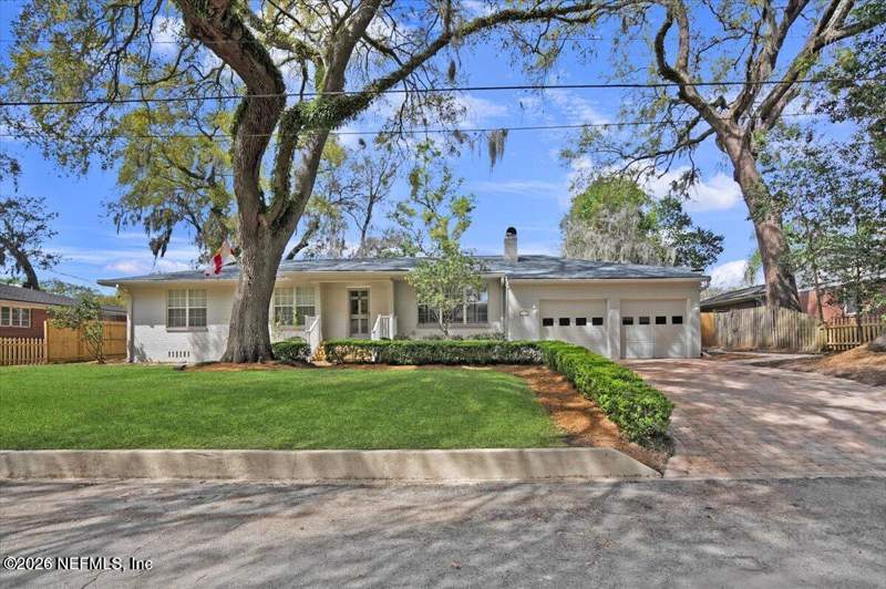 4 bedroom Single Family Residence at 1415 Riverbirch Lane, Bethune Grant, Jacksonville — photo 2