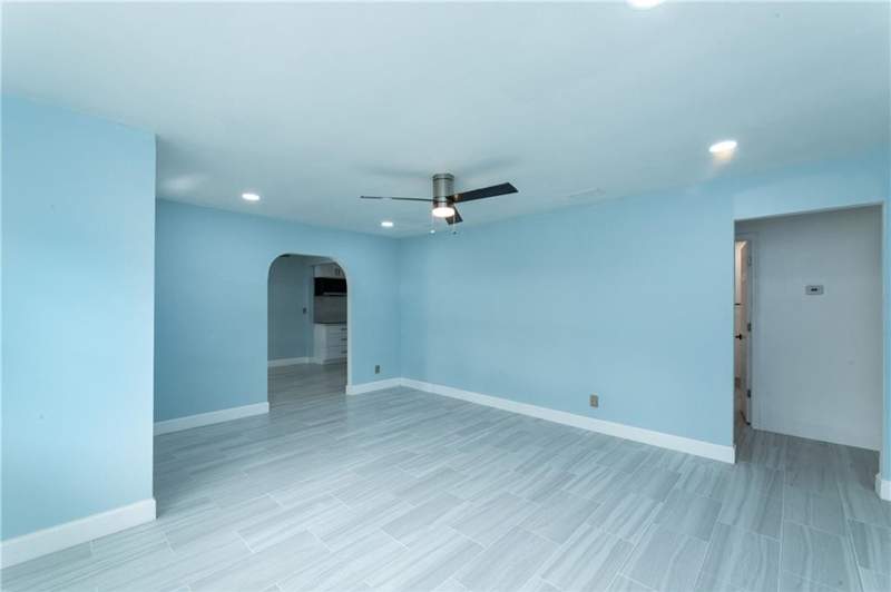 4 bedroom Single Family Residence at 619 Oakwood Avenue, No Recorded Subdivision, Waycross — photo 4