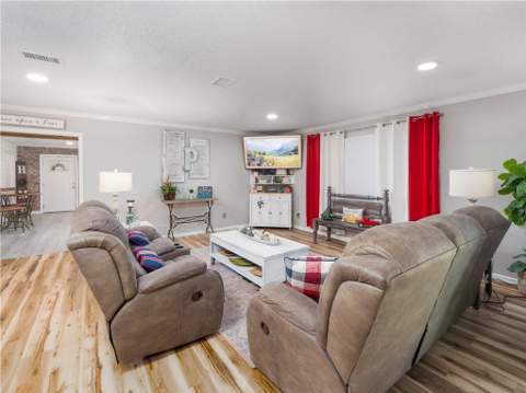 2075 Sylvia Lane, Waycross GA - photo 15 of 44