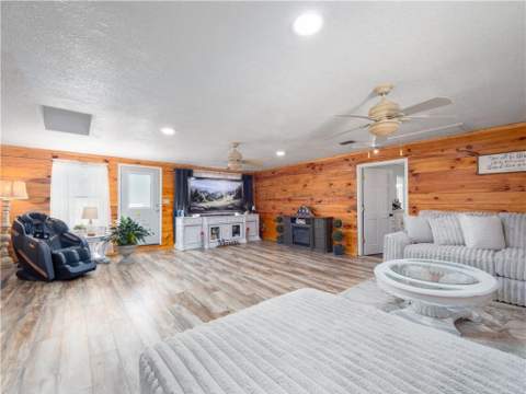 2075 Sylvia Lane, Waycross GA - photo 21 of 44