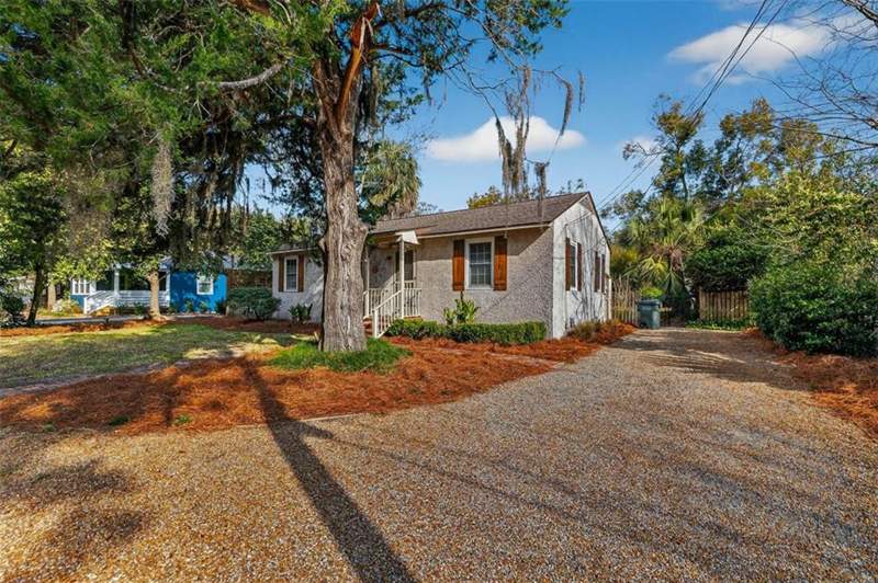 2 bedroom Single Family Residence at 7 Stewart Avenue, Oglethorpe Park, St. Simons Island — photo 3