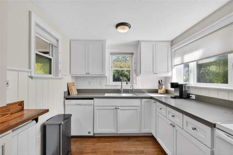 7 Stewart Avenue, St. Simons Island GA - photo 9 of 31