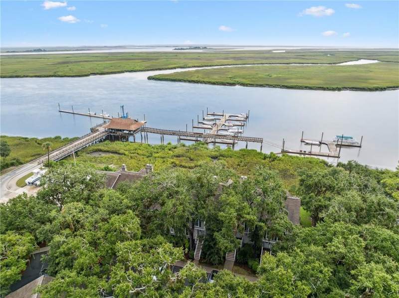 4 bedroom Condominium at 1104 Plantation Point Drive, Hampton River Villas, St. Simons Island — photo 4