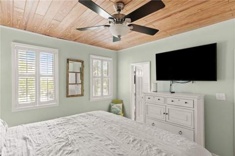 1035 Beachview Drive, St. Simons Island GA - photo 20 of 37