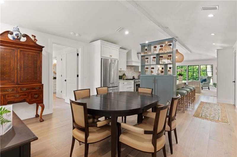 4 bedroom Single Family Residence at 609 Oak Street, Park View, St. Simons Island — photo 5