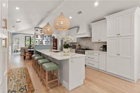 609 Oak Street, St. Simons Island GA - photo 7 of 28