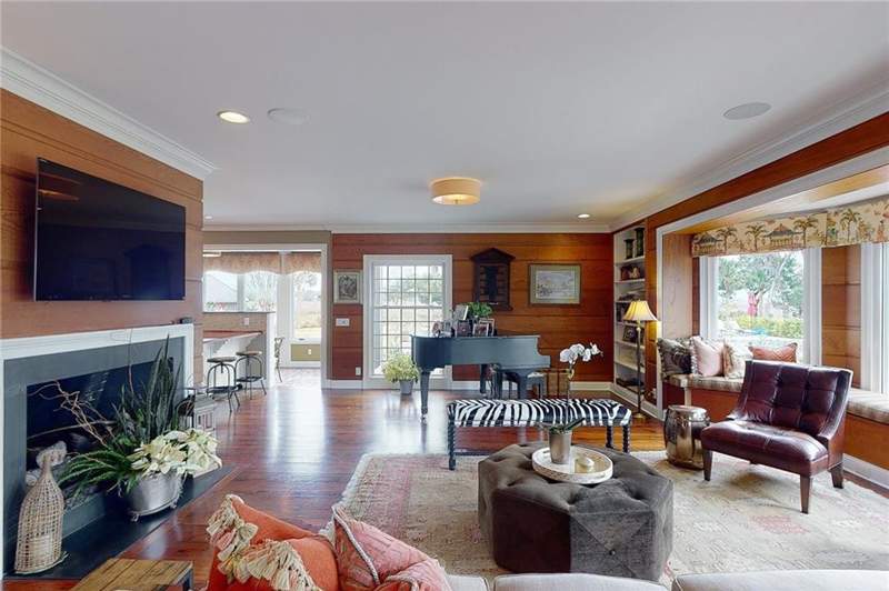 4 bedroom Single Family Residence at 400 Stevens Road, Stevens Tract, St. Simons Island — photo 4