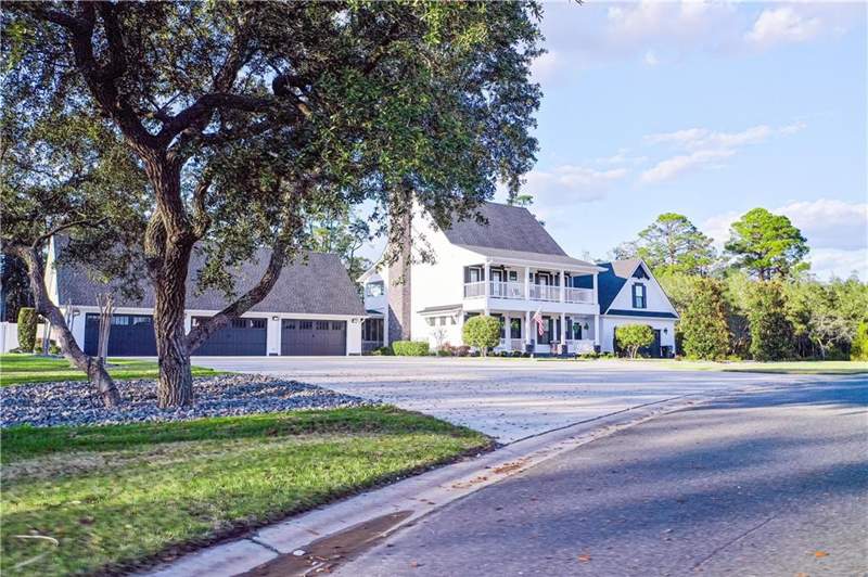 4 bedroom Single Family Residence at 116 Plantation Pines Drive, No Recorded Subdivision, Blackshear — photo 2