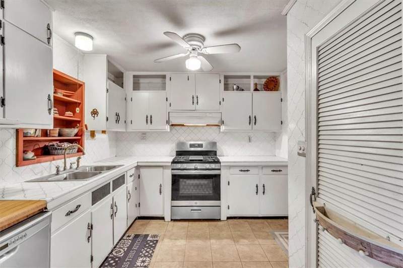 3 bedroom Single Family Residence at 523 Hickory Bluff Drive, Hickory Bluff, Waverly — photo 5