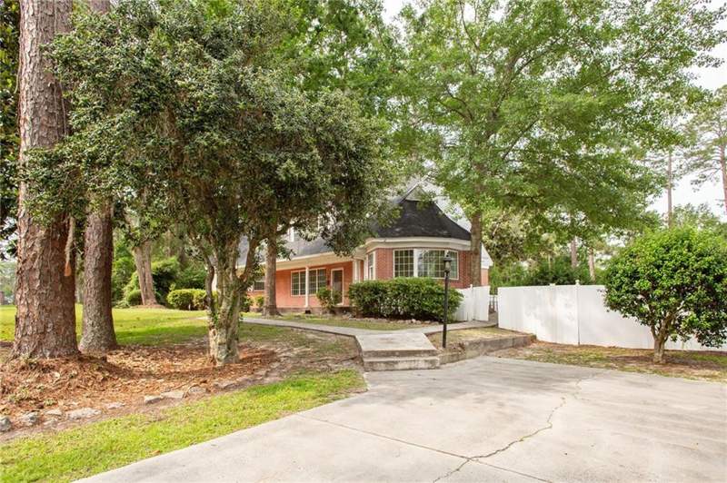 4 bedroom Single Family Residence at 1701 Satilla Boulevard, No Recorded Subdivision, Waycross — photo 5