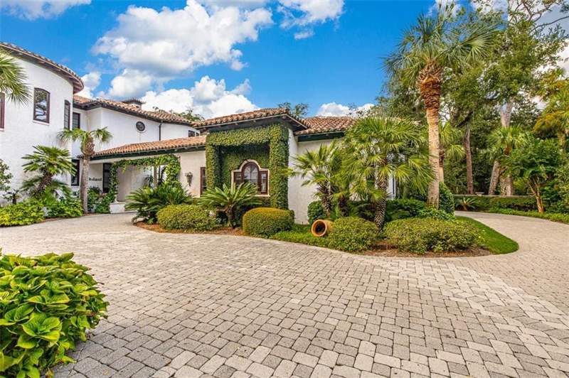 4 bedroom Single Family Residence at 300 Elizabeth Lane, Sea Island Ex1, Sea Island — photo 5