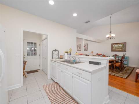 204 Peppertree Crossing Avenue, Brunswick GA - photo 9 of 31