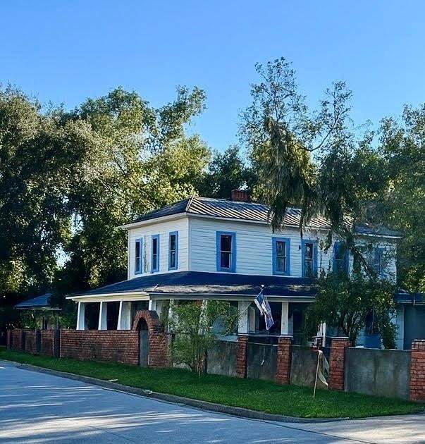 3 bedroom Single Family Residence at 2123 Ellis Street, New Town, Brunswick — photo 2