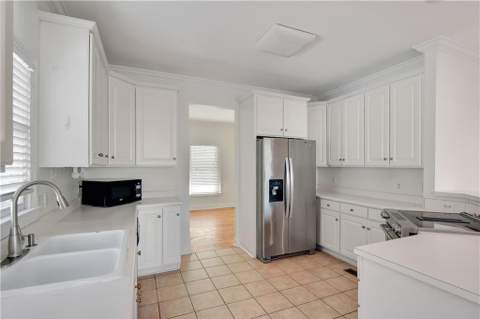 112 Newfield Street, St. Simons Island GA - photo 10 of 36