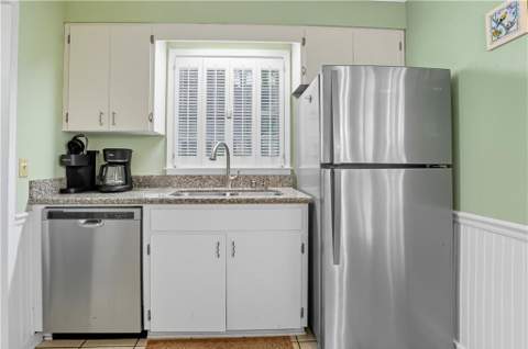 1460 Ocean Boulevard, St. Simons Island GA - photo 7 of 30
