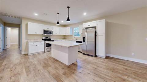 4756 Otter Creek Circle, Blackshear GA - photo 13 of 48