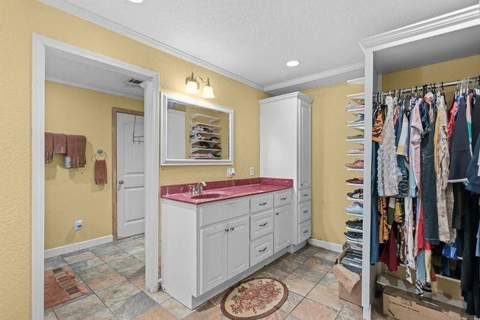 412 S Willow Street, Jesup GA - photo 15 of 37