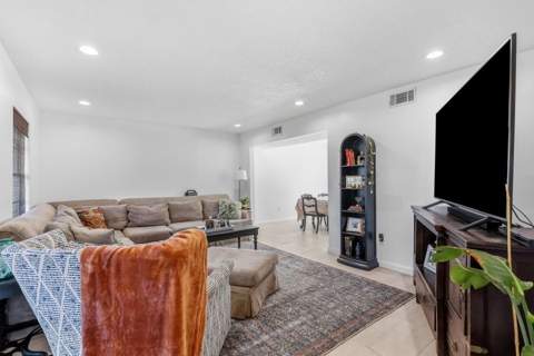 168 Pierce Street, Jesup GA - photo 7 of 30