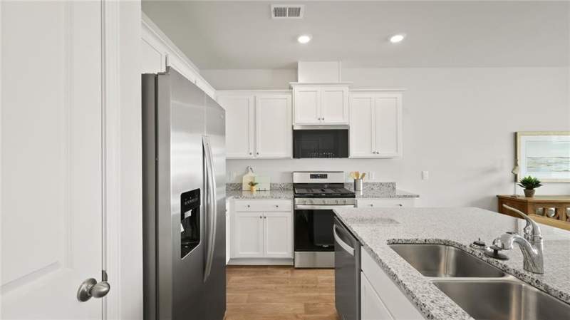 3 bedroom Townhouse at 108 Gardens Drive, No Recorded Subdivision, Brunswick — photo 4