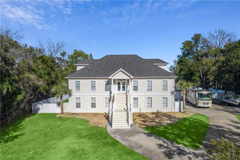5 bedroom Single Family Residence at 60 Laurel Grove Road, Laurel Grove Plantation, Brunswick — photo 2