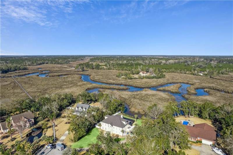 5 bedroom Single Family Residence at 60 Laurel Grove Road, Laurel Grove Plantation, Brunswick — photo 3