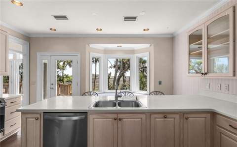 1036 Kittles Island Drive, Darien GA - photo 19 of 86