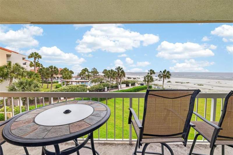 2 bedroom Condominium at 201 Neptune Road, King & Prince Villas Condos, St. Simons Island — photo 2