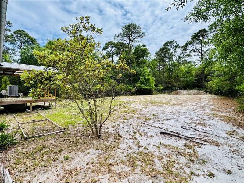 4 bedroom Mobile Home at 5062 Lampadoshia Road, No Recorded Subdivision, Waverly — photo 4