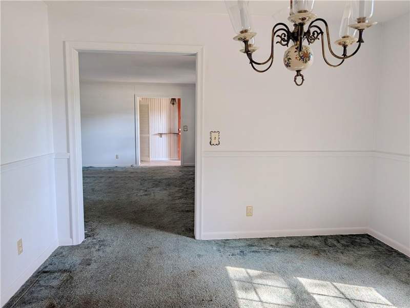 5 bedroom Single Family Residence at 405 Woodland Street, No Recorded Subdivision, Brunswick — photo 3