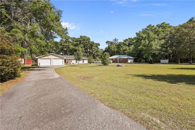 4 bedroom Single Family Residence at 436 Killingsworth Road, No Recorded Subdivision, Jesup — photo 3