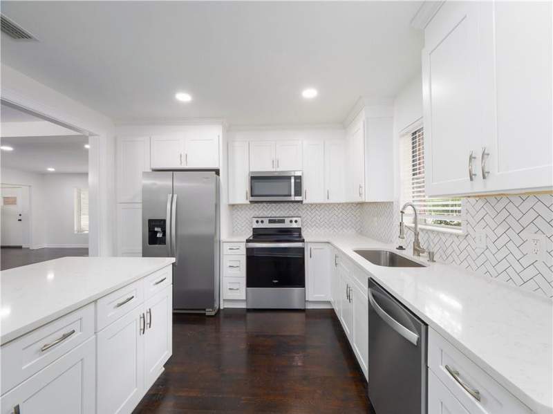 3 bedroom Single Family Residence at 308 Union Street, Southend, Brunswick — photo 4