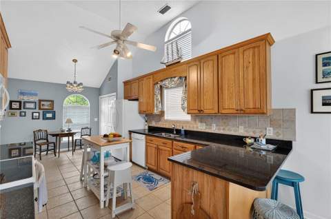 105 Thompson Cove, St. Simons Island GA - photo 10 of 43
