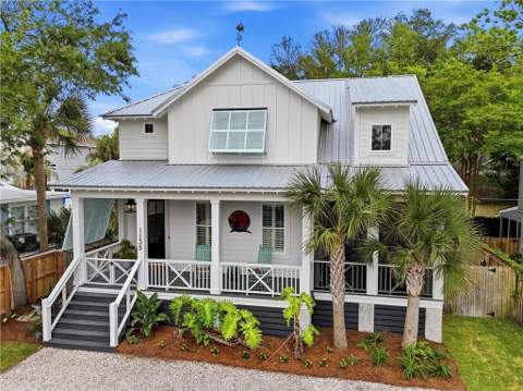 1136 Peachtree Street, St. Simons Island GA - photo 9 of 55