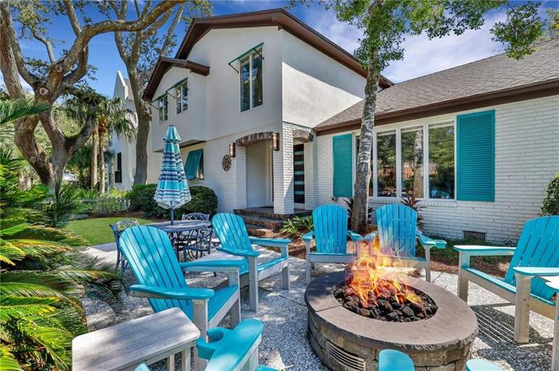 5 bedroom Single Family Residence at 1626 Bruce Drive, East Beach, St. Simons Island — photo 2