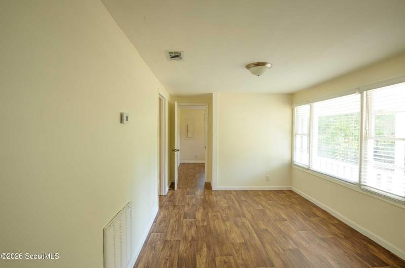 2 bedroom Single Family Residence at 2920 S Lakeview Drive, No Recorded Subdivision, Waycross — photo 2