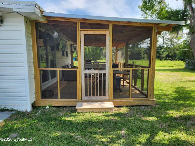 3 bedroom Single Family Residence at 327 Anita Street, No Recorded Subdivision, Waycross — photo 3